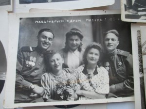 Фото танкист,поздравляем с Днем Победы,группа военных