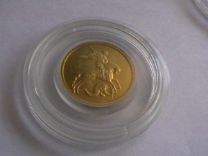 Победоносец 50р золото 7.78 ммд в капсуле 2010г