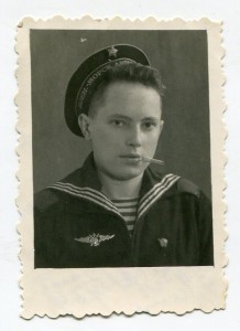 Моряк с редким знаком