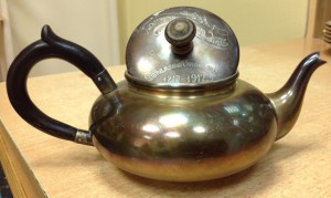 Чайник В память Столетия 1812-1912.Т-во Мануфактуръ Ивана Ко
