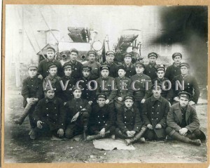 Интересное фото пожарных. Униформа,знаки. Закавказье.