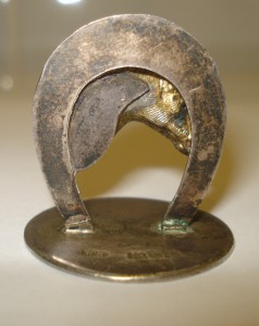 Талисман на удачу. Лошадь с подковой. Серебро 925 пр. 1906 г