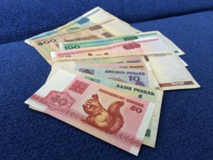 Отгадайте страну - зайчик, белочка, зубр, картошка