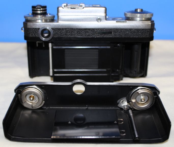 Фотоаппарат Киев (4М) №82 20285, Гелиос-103. ЛЮКС в футляре.