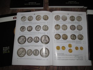 каталоги аукционники с монетами