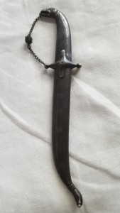 Серебряный кинжал