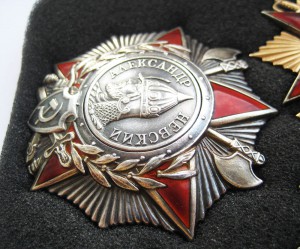 Александра Невского, отличный.