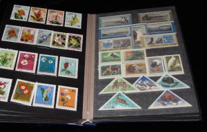 марки, несколько альбомов