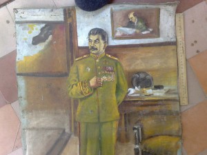 Портрет Сталина в полный рост при наградах (1940-е гг.)