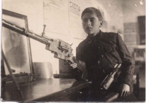 Курсант с пулеметом и гранатами!