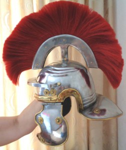 Шлем римского легионера-копия.