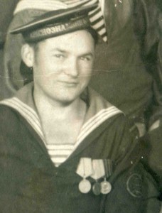 Группа моряков. г.Кронштадт. 7 ноября 1946 г.