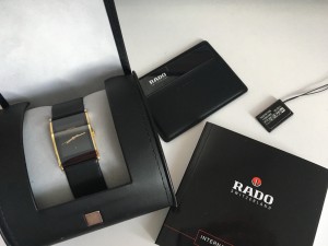 Продам стильные часы RADO...