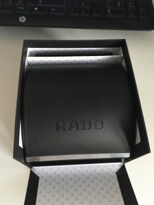 Продам стильные часы RADO...
