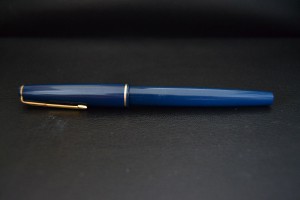 Ручка, паркер,с золотым пером 2.