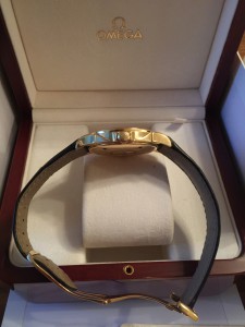 Золотые часы OMEGA DE VILLE CO-AXIAL POWER RESERVE GOLD 39 M