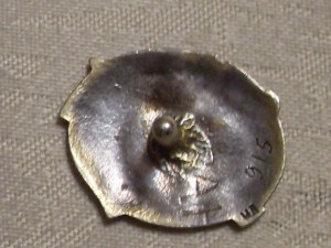 Отличнику Дальстроевцу СССР. № 915 . ( серебро).