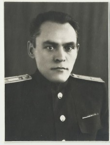 Железнодорожники. Генерал,Женщина,ПЖ и Форма,разные эмблемы.