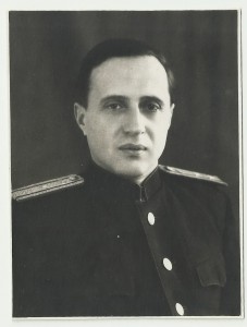 Железнодорожники. Генерал,Женщина,ПЖ и Форма,разные эмблемы.