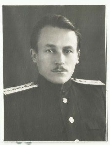 Железнодорожники. Генерал,Женщина,ПЖ и Форма,разные эмблемы.