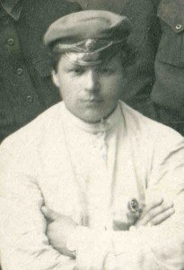 Нач.милиции Золочевского р-на с сотрудниками. № 2. Знаки.