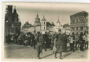 Похороны жертв взрыва в Леонтьевском переулке в 1919 г. 6 шт