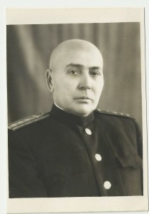 Железнодорожники. Генерал,Женщина, Форма. разные эмблемы.