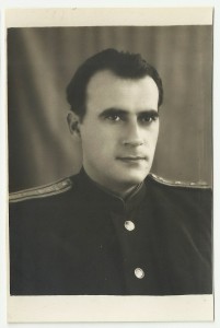 Железнодорожники. Генерал,Женщина, Форма. разные эмблемы.