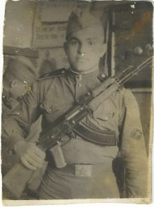 Военные с Оружием. Тема!