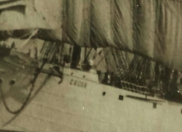 Учебное Судно " Седов ".