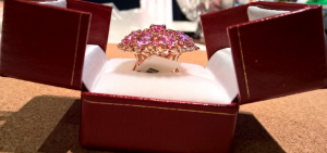 Золотое кольцо с сапифирами 11ct новое