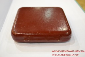 Коробочка для настольной медали советского периода, кожаная