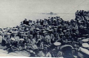 Выступление засл.арт.РСФСР В.Ф.Лебедева на линкоре "Окт.Рев.