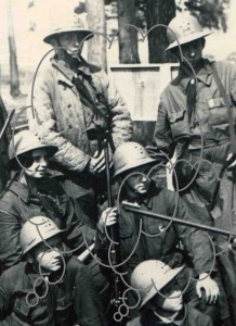 Пионеры (Украина) за обсуждением стрелк.соревнований. М,1934