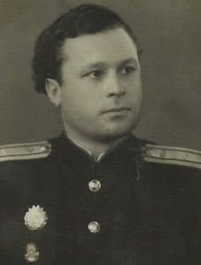 Железнодорожник в Форме. Интересные Знаки !