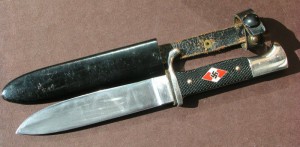 Гвардеец с Трофейным Ножом Гитлерюгенда !!!!!!!