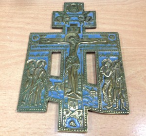 Крест с эмалью