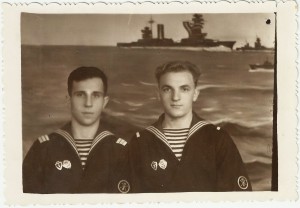 Моряки с Знаками " Отличный Подводник ", Нашивки. 2 фото!!!!