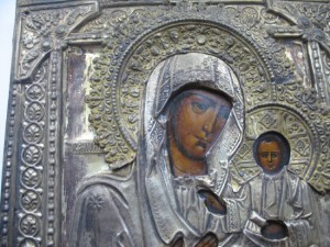 Икона Смоленской Пресвятой Богородицы .Киот лепнина
