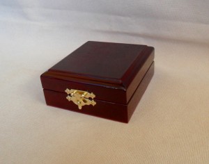 футляр для карманных часов из массива дуба