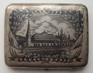 Редкий портсигар "Кремль" чернение 875пр. с головой