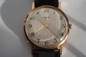 Часы Луч 583пробы