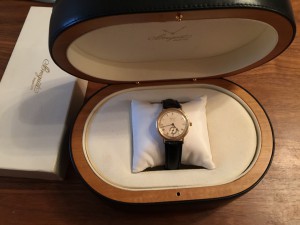 Золотые BREGUET CLASSIQUE MEN'S MANUALLY WOUND GOLD WATCH 35