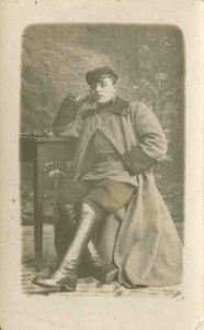 Красноармеец. Два фото на одного.