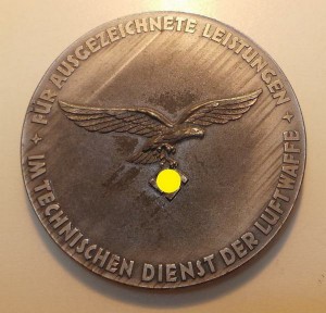 Медаль За отличные результаты в технической службе Люфтваффе