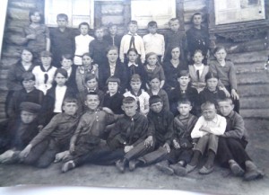 Три фото с пионерами 30 годов.