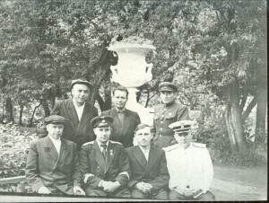 4 фото ГВФ нач. 50-х. 2 с ГСС, 2 с награждения в Кремле