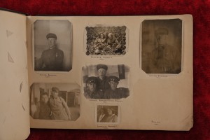 Альбом бойца 58-ого Уссурийского пограничного отряда.