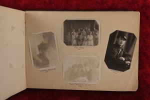 Альбом бойца 58-ого Уссурийского пограничного отряда.