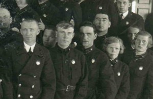 Г.И.Петровский среди награждённых железнодорожников.1935 г.